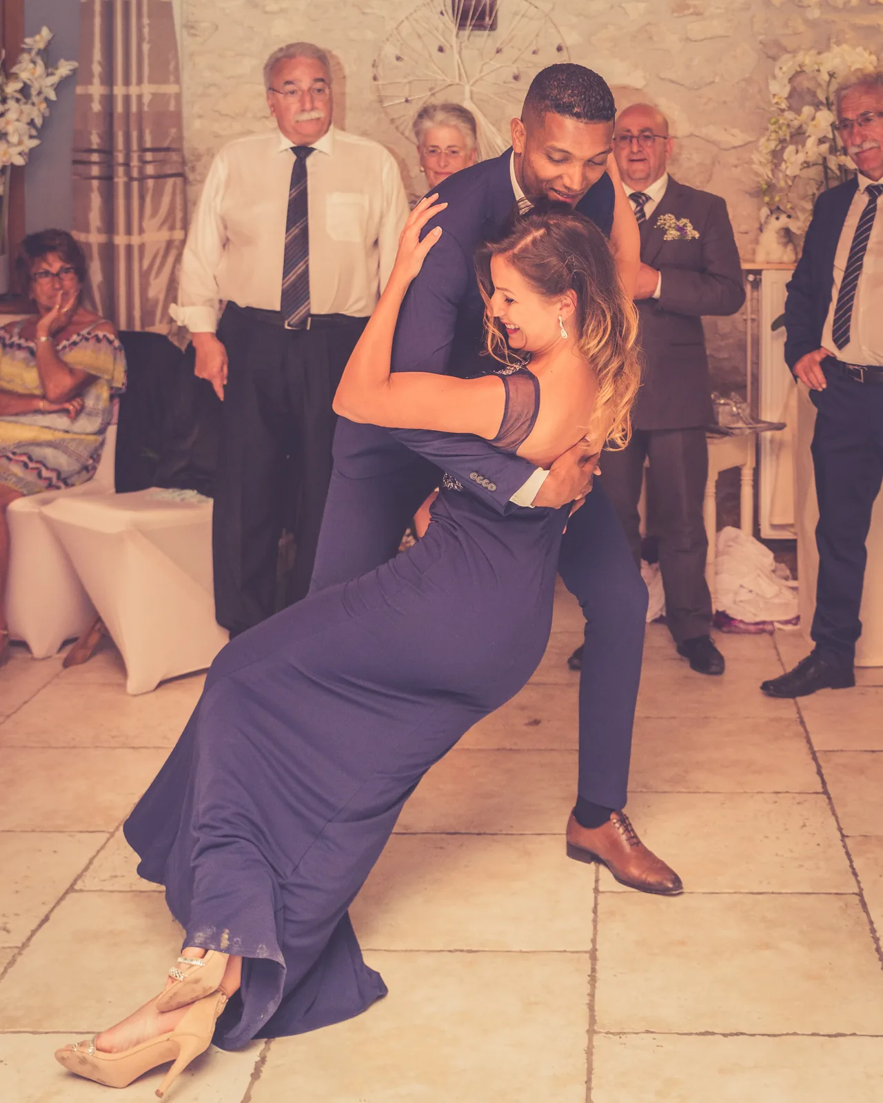 Une célébration multiculturelle pleine de joie — mariage A. & H. à Domaine champêtre (77) (photo 13)
